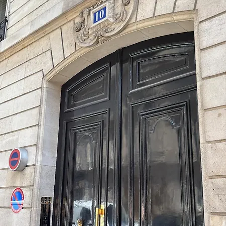 Champs-élysées Montaigne Luxe Parigi